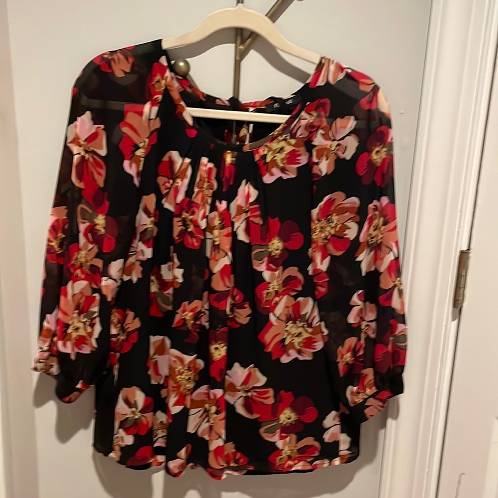 Madewell floral blouse. Size S. fits on larger size.